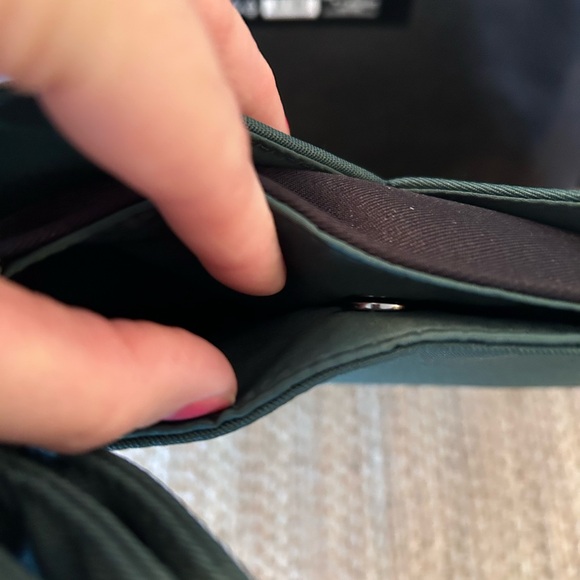 Prada PARADIGME Beauty Green Unisex Tote NEW! Limited Edition With Dust Bag - Picture 7 of 10